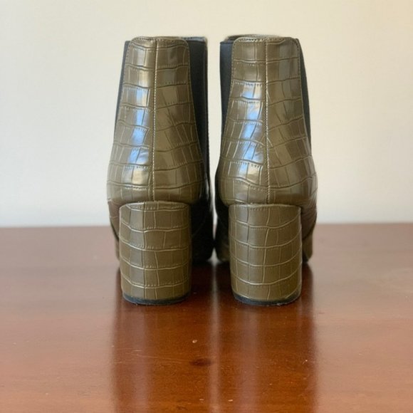 NWB Lulus Cecy Khaki Croc Ankle Boots - Picture 9 of 12